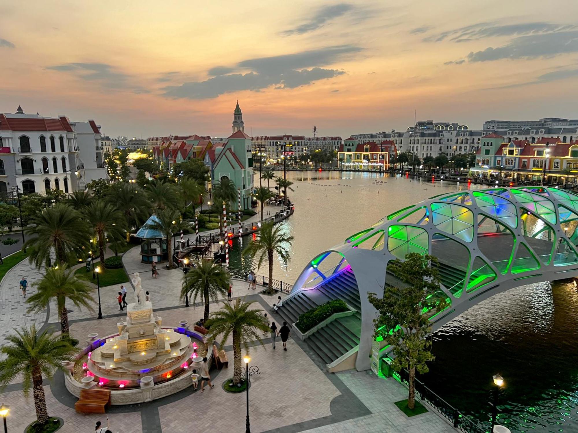 Legacy Hotel - Grand World Phú Quốc Exterior photo