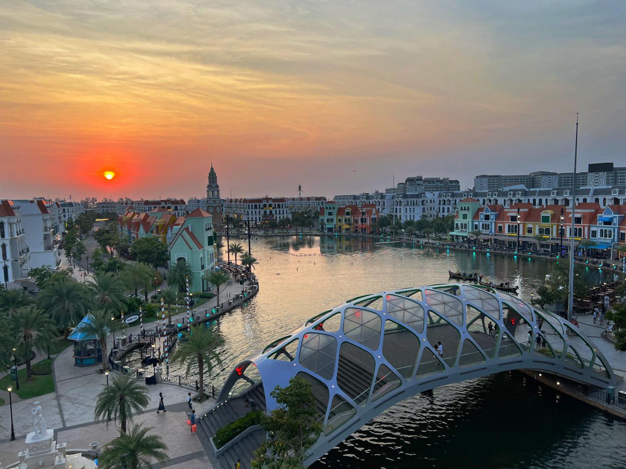 Legacy Hotel - Grand World Phú Quốc Exterior photo
